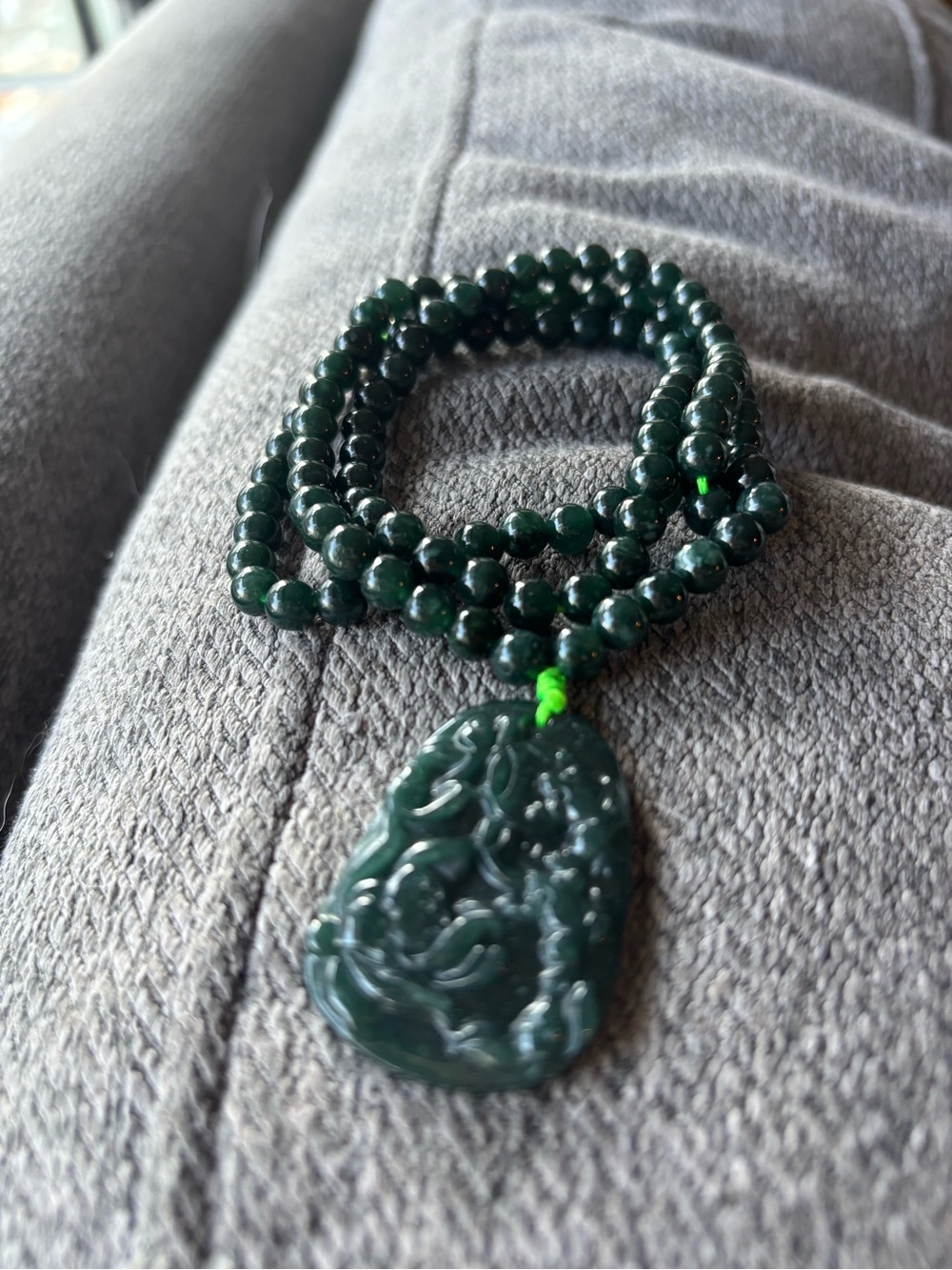 Dark Green Jadeite Bead Pendant Necklace - Elegant Women's Jewelry